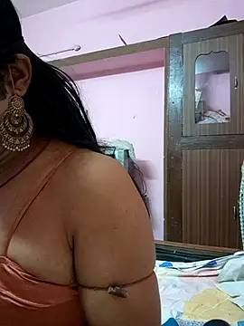 Snapshot of tharki-anand chatting on April 2026 06:25:02 PM tharki-anand online show from April 2026 06:25:02 PM