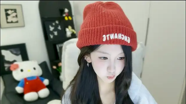 Snapshot of wanzi-1229 chatting on November 2025 03:45:01 AM wanzi-1229 online show from November 2025 03:45:01 AM