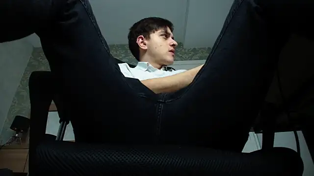 FelixStarkk online show from September 2025 04:40:02 AM