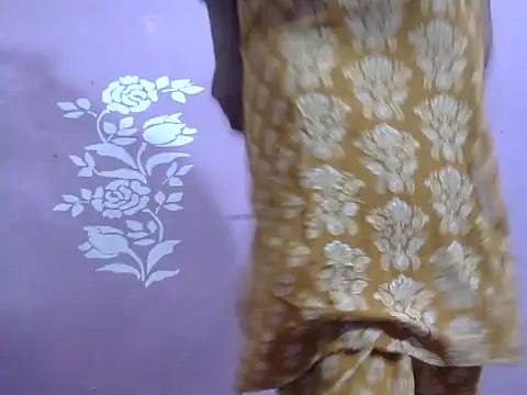 Snapshot of LIYO_ chatting on September 2025 08:51:02 AM LIYO online show from September 2025 08:51:02 AM