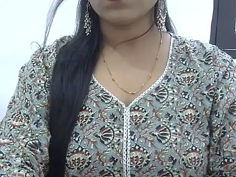 Snapshot of LIYO_ chatting on October 2025 05:41:01 AM LIYO online show from October 2025 05:41:01 AM