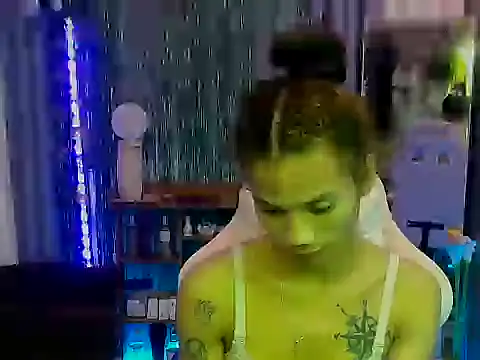 Snapshot of obedient_slave4u chatting on November 2025 07:45:02 PM obedient slave4u online show from November 2025 07:45:02 PM