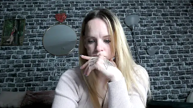 SexyMilf 37 online show from May 2026 08:25:01 PM