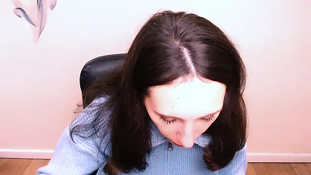 Snapshot of AlissaJersi chatting on November 2025 10:37:01 AM AlissaJersi online show from November 2025 10:37:01 AM