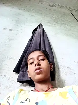 Snapshot of Saniye-143 chatting on September 2025 04:34:02 AM Saniye-143 online show from September 2025 04:34:02 AM