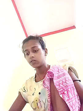 Snapshot of Saniye-143 chatting on September 2025 04:38:01 AM Saniye-143 online show from September 2025 04:38:01 AM