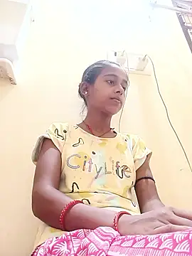 Snapshot of Saniye-143 chatting on October 2025 05:04:02 AM Saniye-143 online show from October 2025 05:04:02 AM