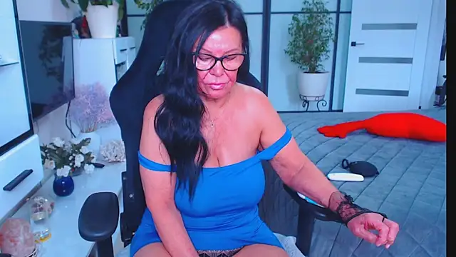 Snapshot of Anna_Blare chatting on September 2025 09:32:02 AM Anna Blare online show from September 2025 09:32:02 AM