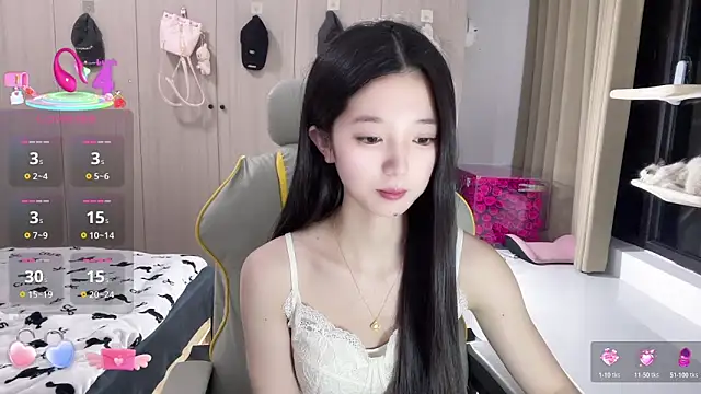 Snapshot of OiOi-666 chatting on December 2025 12:56:01 PM OiOi-666 online show from December 2025 12:56:01 PM