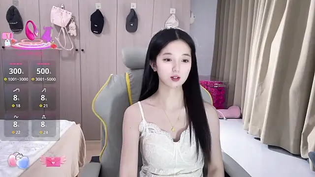 Snapshot of OiOi-666 chatting on December 2025 12:46:02 PM OiOi-666 online show from December 2025 12:46:02 PM