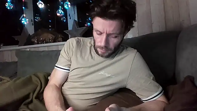 Snapshot of MasterJakeJohns chatting on December 2025 12:07:01 AM MasterJakeJohns online show from December 2025 12:07:01 AM