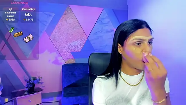 keytinthomson  online show from September 2025 07:47:02 PM