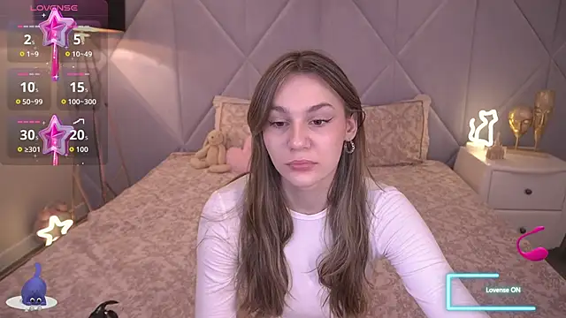 DiamondGoldie online show from November 2025 08:13:02 PM