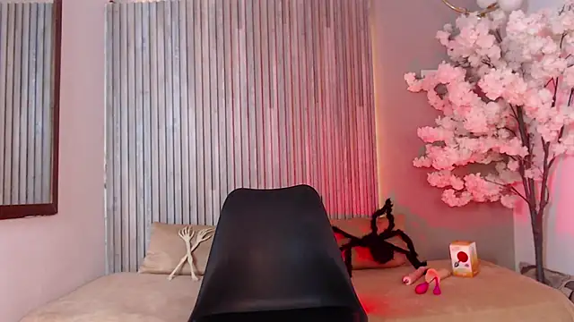 Snapshot of _Xamarha_ chatting on October 2025 12:22:01 AM Xamarha online show from October 2025 12:22:01 AM