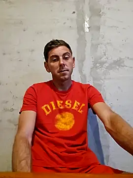 Snapshot of Alex-andru88 chatting on October 2025 05:57:02 AM Alex-andru88 online show from October 2025 05:57:02 AM