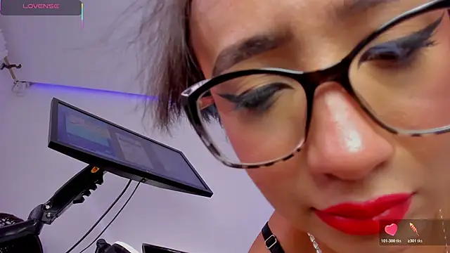 eva rain  online show from February 2026 08:08:02 PM