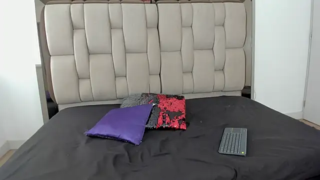 Snapshot of Enzo_issis chatting on October 2025 06:28:02 PM Enzo issis online show from October 2025 06:28:02 PM