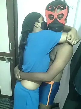 Snapshot of 00USER chatting on October 2025 03:39:02 AM 00USER online show from October 2025 03:39:02 AM