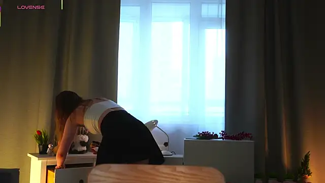 LorettaGladman online show from April 2026 04:11:01 AM