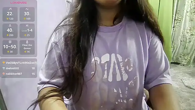 Snapshot of Naina_007 chatting on October 2025 06:58:01 PM Naina 007 online show from October 2025 06:58:01 PM