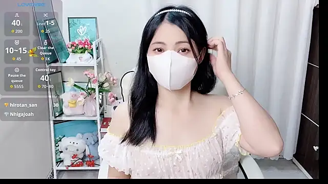 phuongnhi  online show from May 2026 12:57:02 PM