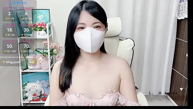 phuongnhi  online show from May 2026 01:53:01 PM