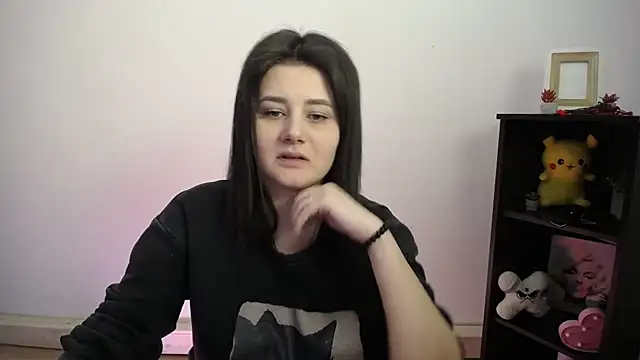 Snapshot of Katrin_kiss_ chatting on February 2026 01:00:02 PM Katrin kiss online show from February 2026 01:00:02 PM