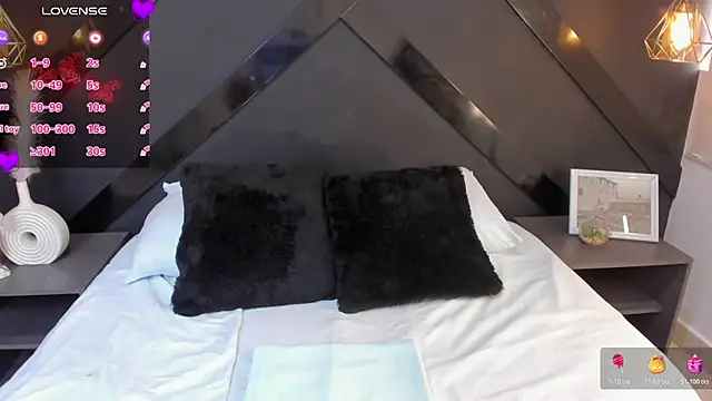 Snapshot of amber_blisss chatting on November 2025 12:37:02 PM amber blisss online show from November 2025 12:37:02 PM