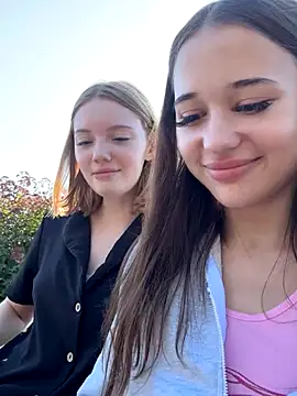 Snapshot of Juice_Bunny chatting on September 2025 06:25:02 AM Juice Bunny online show from September 2025 06:25:02 AM