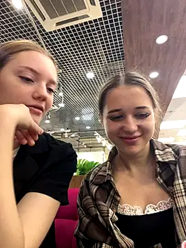 Snapshot of Juice_Bunny chatting on September 2025 05:31:01 AM Juice Bunny online show from September 2025 05:31:01 AM