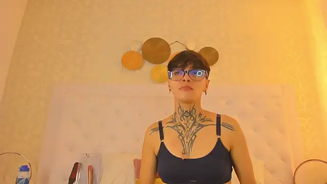 Snapshot of b3k_afrodict chatting on September 2025 07:30:02 PM b3k afrodict online show from September 2025 07:30:02 PM