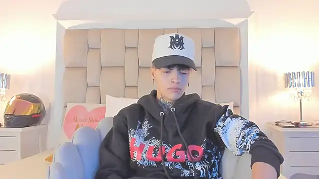 Snapshot of b3k_afrodict chatting on October 2025 11:54:02 AM b3k afrodict online show from October 2025 11:54:02 AM