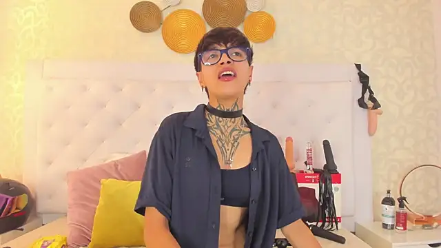 Snapshot of b3k_afrodict chatting on October 2025 07:36:02 PM b3k afrodict online show from October 2025 07:36:02 PM