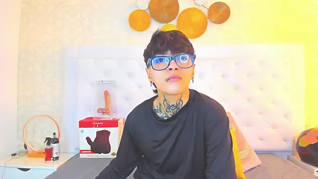 Snapshot of b3k_afrodict chatting on October 2025 03:54:02 AM b3k afrodict online show from October 2025 03:54:02 AM