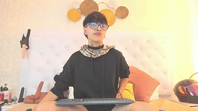 Snapshot of b3k_afrodict chatting on October 2025 03:53:02 AM b3k afrodict online show from October 2025 03:53:02 AM