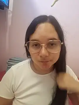 Nicollevega888 online show from November 2025 01:05:01 AM