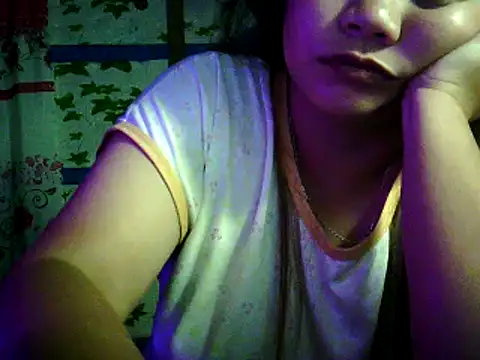 yuana25 online show from October 2025 01:00:01 PM