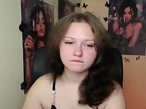 LadyAlice  online show from July 2026 06:00:02 AM