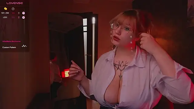 Morvelyn online show from September 2025 02:22:02 AM