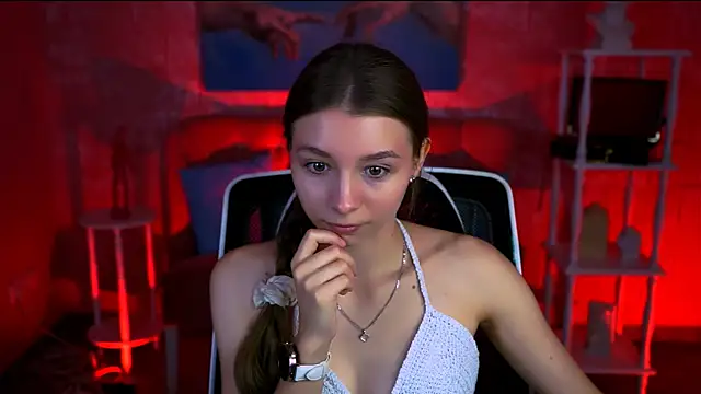 Snapshot of JulieDaniel chatting on September 2025 04:25:01 AM JulieDaniel online show from September 2025 04:25:01 AM