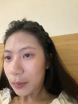 Lil-Gi online show from September 2025 04:17:01 PM