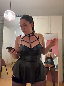 chloedlm5 online show from April 2026 09:50:01 PM