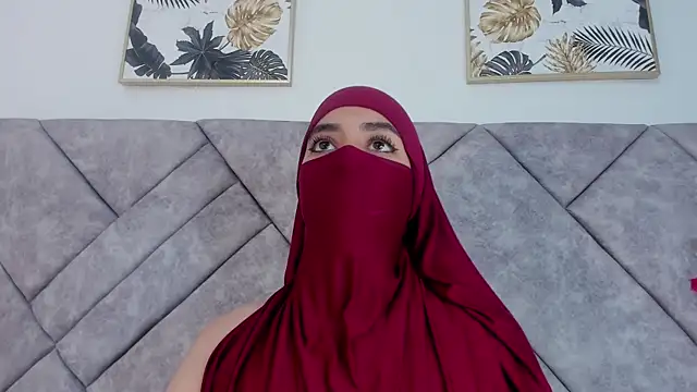 Snapshot of nayiraa_ chatting on March 2026 06:46:02 PM nayiraa online show from March 2026 06:46:02 PM