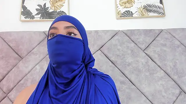 Snapshot of nayiraa_ chatting on March 2026 02:05:02 AM nayiraa online show from March 2026 02:05:02 AM