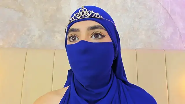 Snapshot of nayiraa_ chatting on April 2026 11:43:01 AM nayiraa online show from April 2026 11:43:01 AM