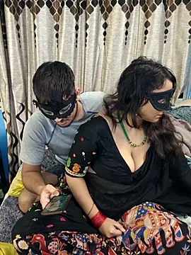 Snapshot of sexy42couple chatting on November 2025 11:26:01 PM sexy42couple online show from November 2025 11:26:01 PM