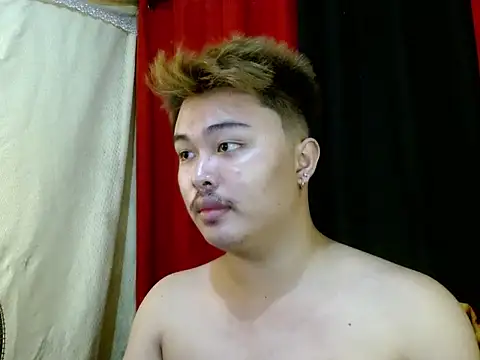 Snapshot of Lustfulljohnx chatting on November 2025 07:13:02 PM Lustfulljohnx online show from November 2025 07:13:02 PM