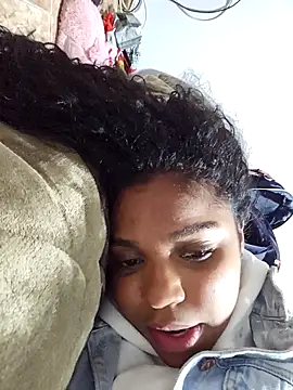 LisaMendez online show from October 2025 04:51:02 PM