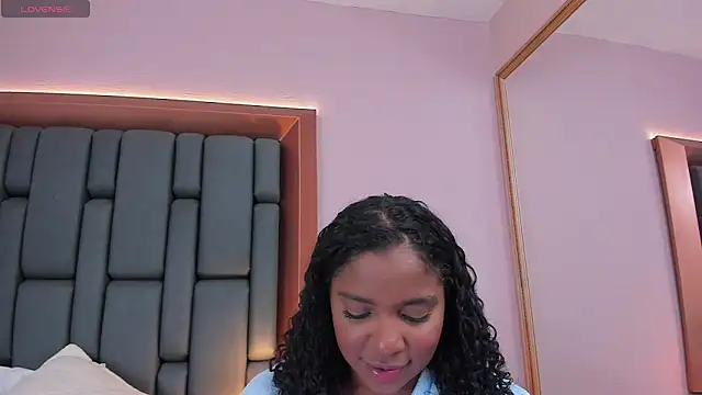 LisaMendez online show from February 2026 11:04:02 PM