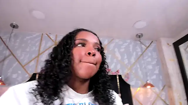 LisaMendez online show from May 2026 03:44:02 AM
